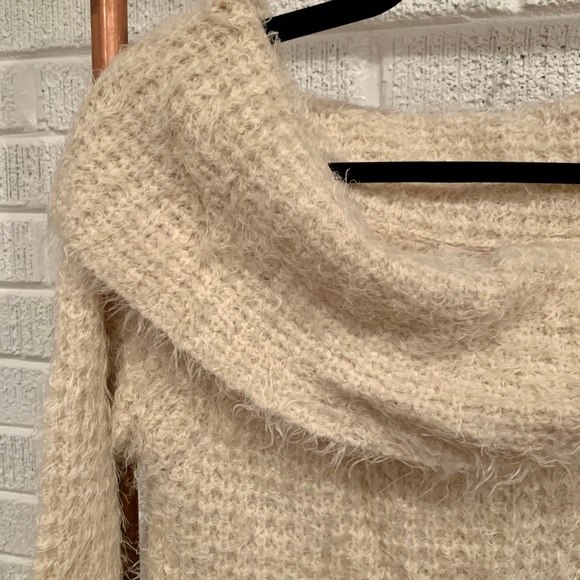 On/Off Shoulder Eyelash Sweater - Picture 2 of 3